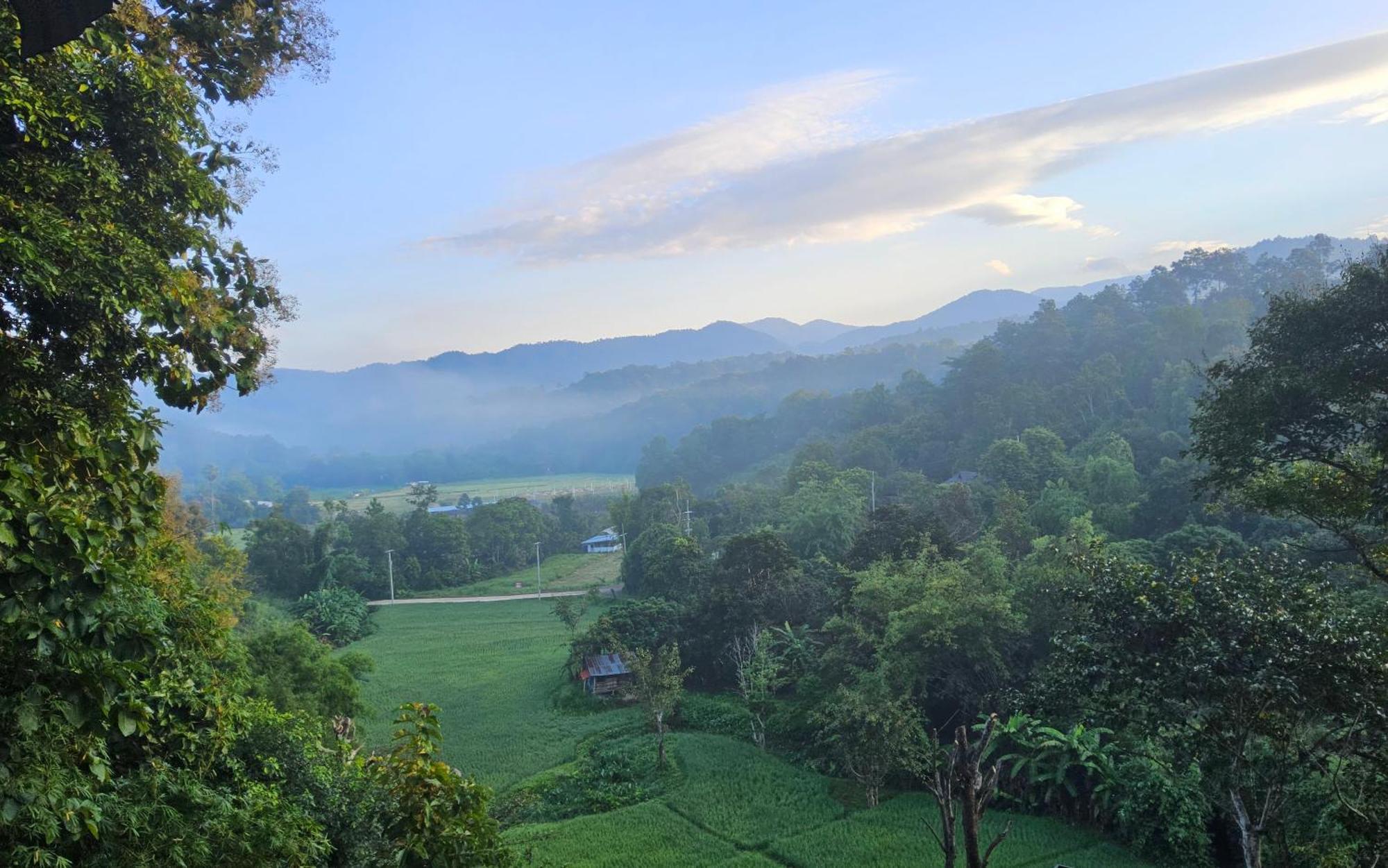 Balmy Hideout Cafe & Homestay Ban Huai Kaeo Exteriör bild